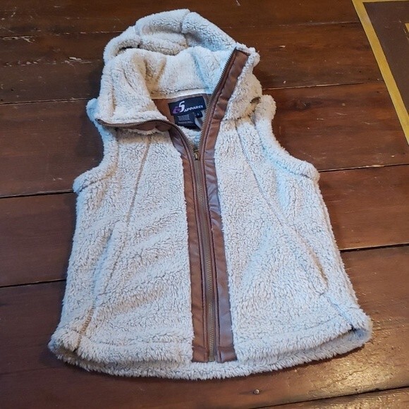 I5 Apparel Fuffy Fleece, zip up vest with hidden hood.  Oatmeal/Brown Size Small - Picture 3 of 5